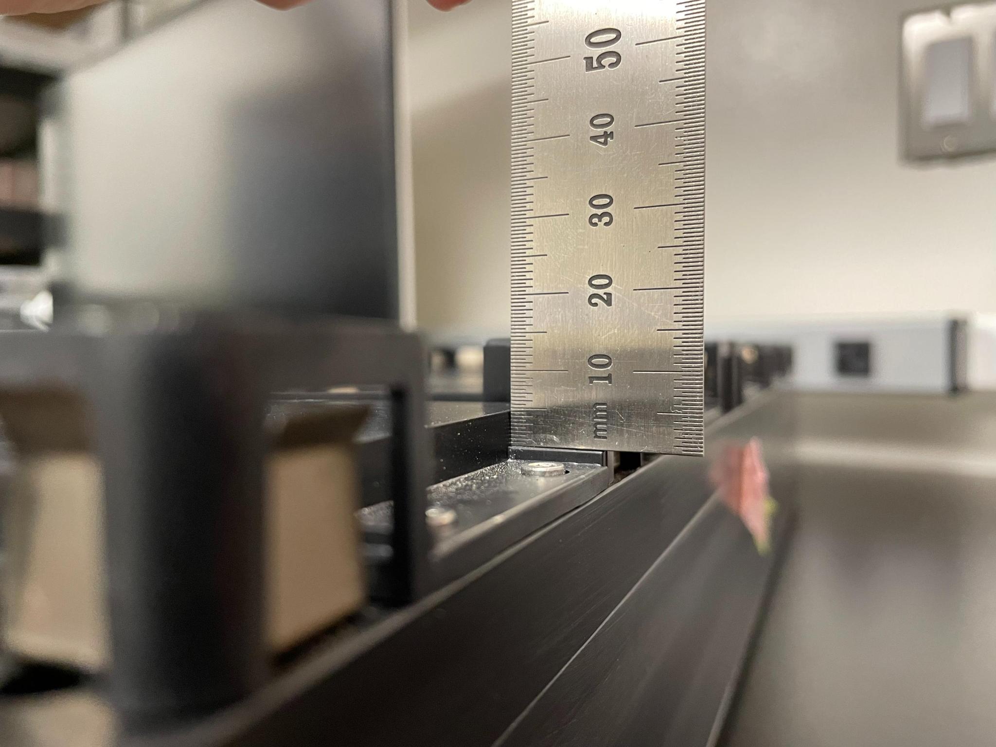 Pedestal height measurement