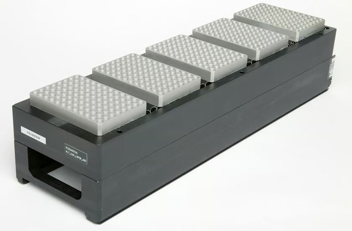 Hamilton 182070 PCR carrier with five 182531 inserts